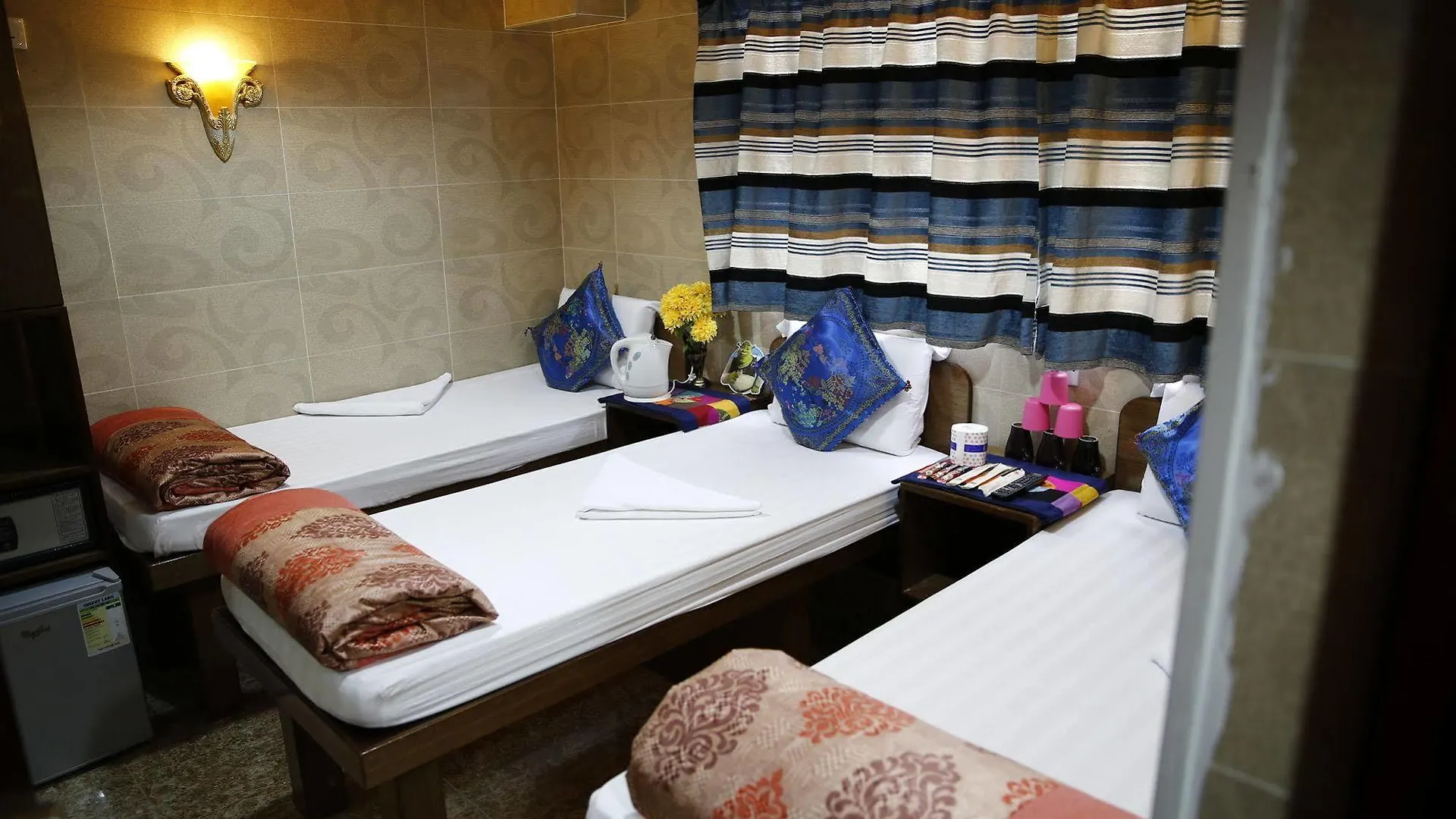 Legend Guest House Hong Kong China