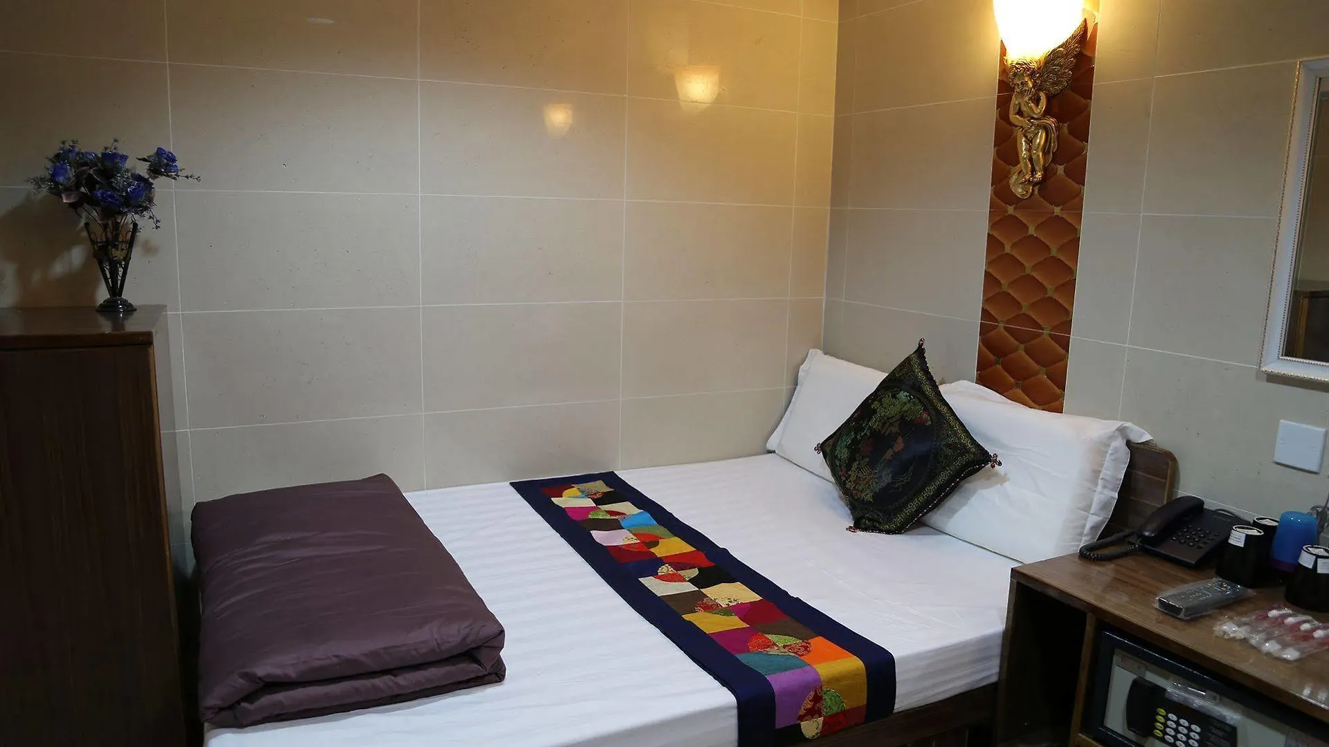 Legend Guest House Hong Kong